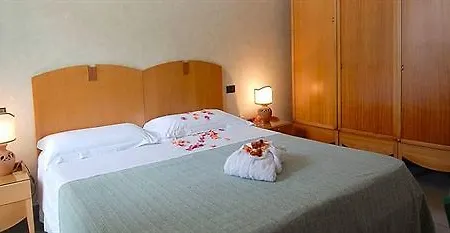 Hotel Grand Mediterraneo 4*